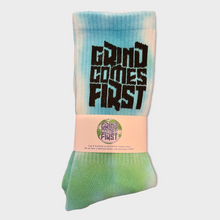 Load image into Gallery viewer, Grind Comes First Socks
