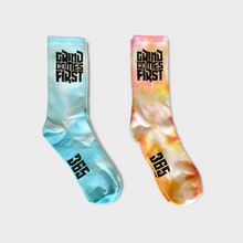 Load image into Gallery viewer, Grind Comes First Socks
